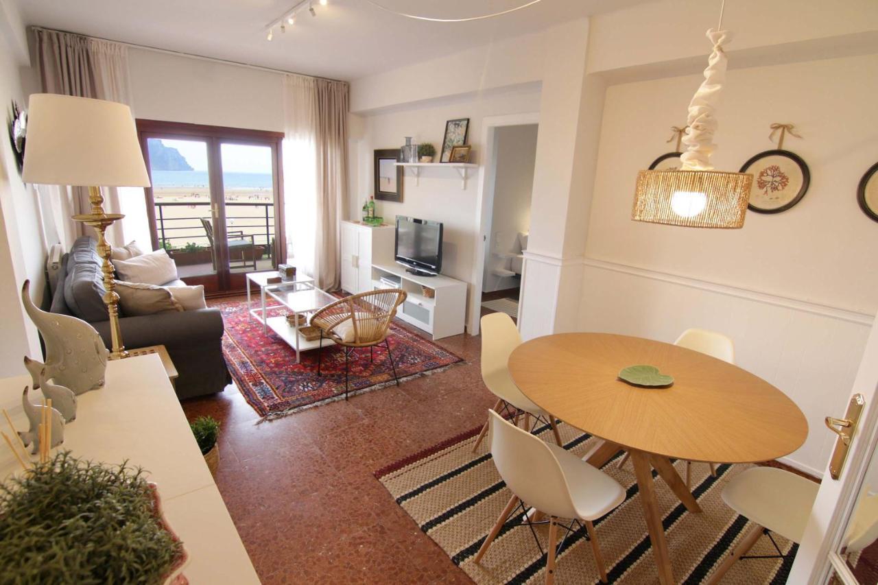 Piso Con Vistas A La Playa De Laredo - Apartamento Bellavista エクステリア 写真